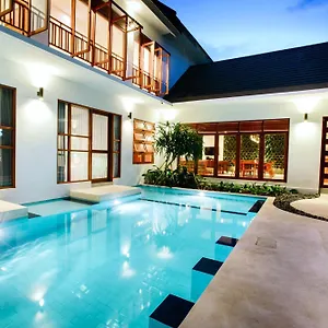 Hostel Pudak Sari Unizou Kuta Lombok